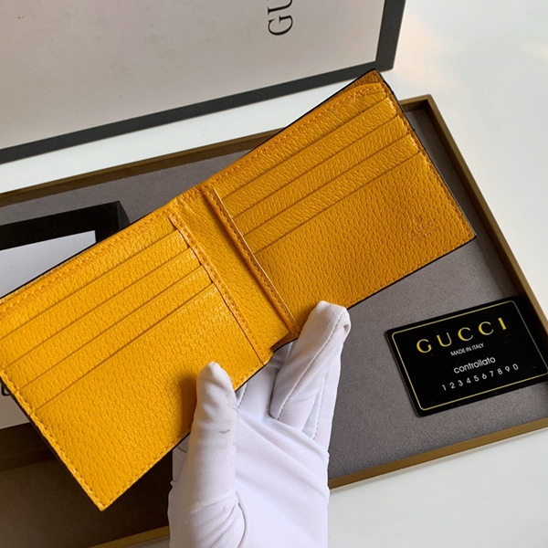 グッチ財布コピー内部構造